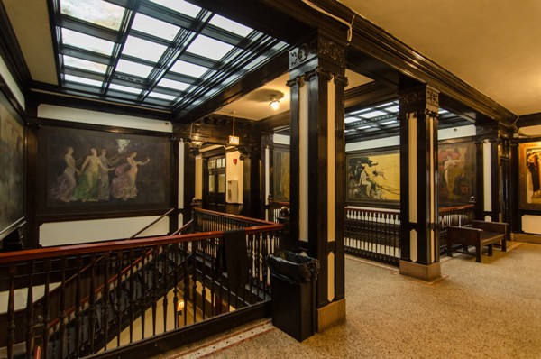 Здание Изобразительного искусства (Fine Arts Building)